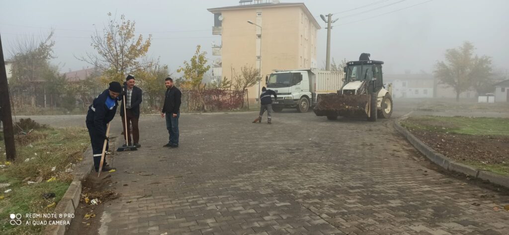 Genç Belediyesi Mahallelerde Eş Zamanlı Çalışma Başlattı