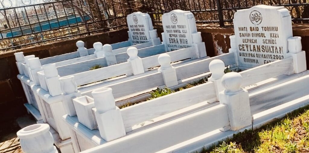 Şahin Bingöl’den 1 Mayıs Bingöl Depremi Anması: “Evlatlarımı Unutmadım”
