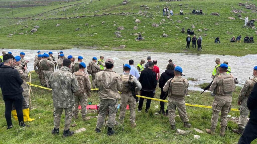 Bingöl’de kayıp emekli öğretmen derede ölü bulundu